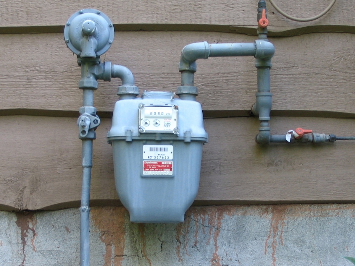https://www.americanplumbingt.com/wp-content/uploads/2025/12/apat-gas-meter-example.jpg